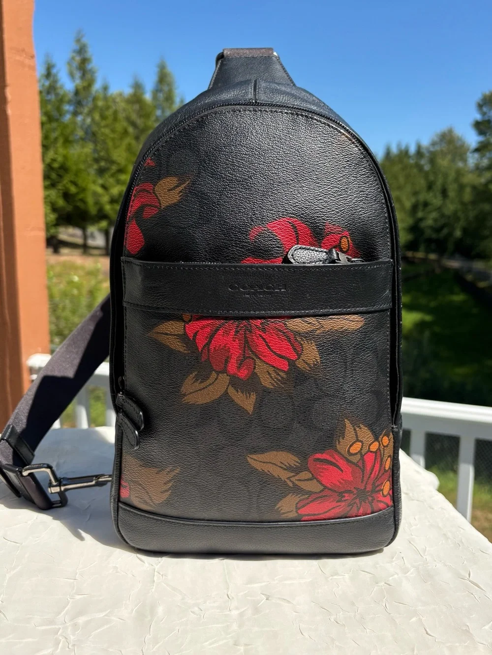 COACH Charles Pack With Hawaiian Lily Print 24726